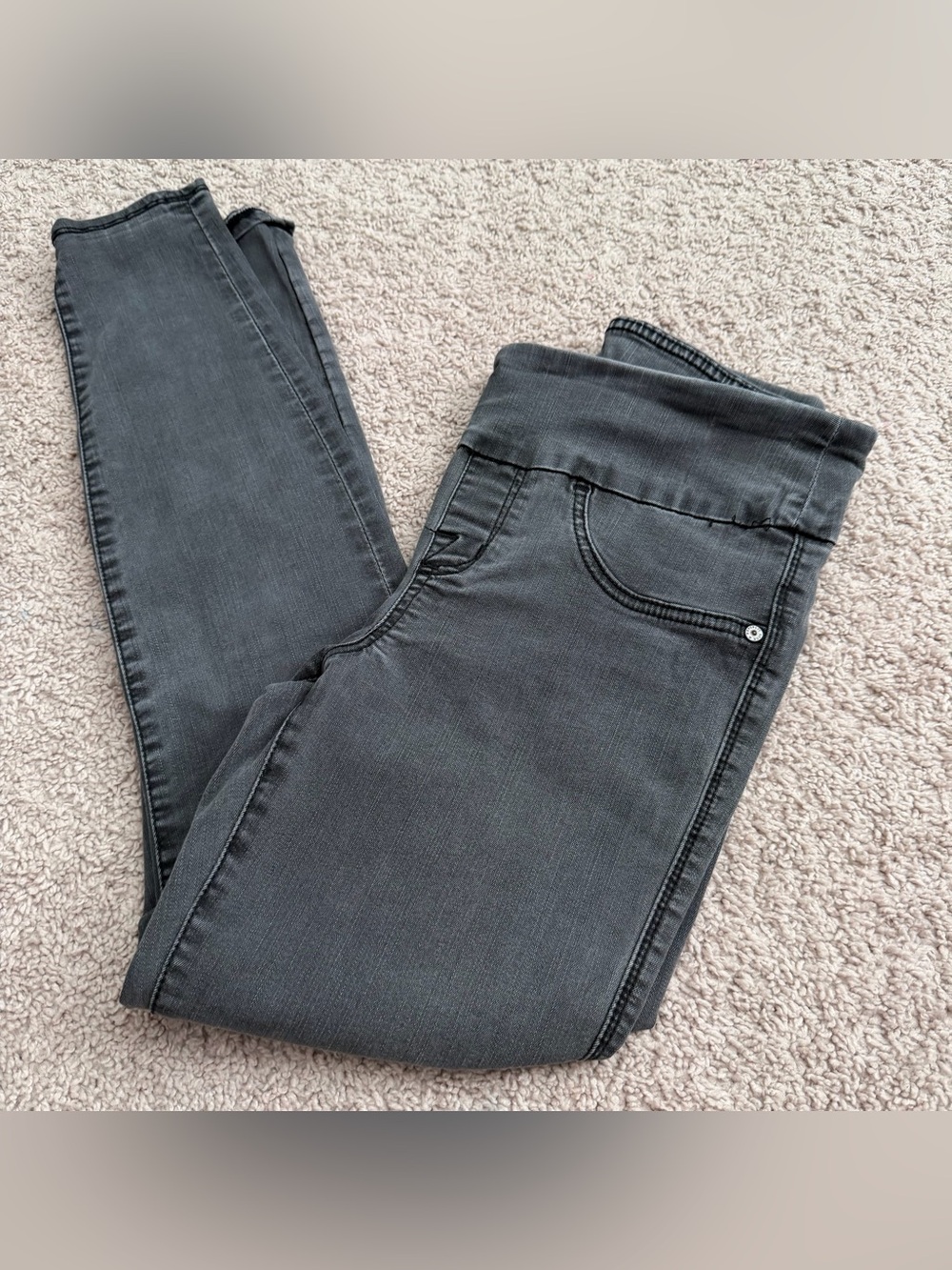Rock and Republic Jean Jeggings